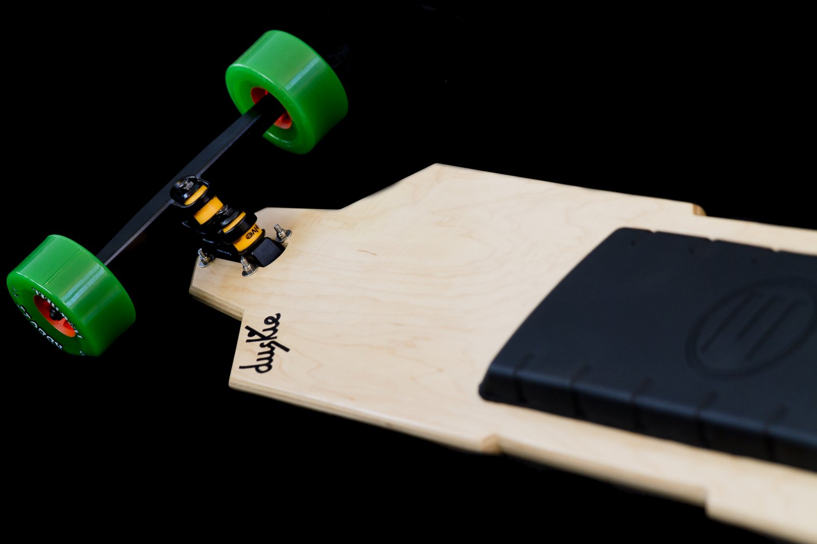 5) Evolve Duskie Sugar maple bottom front.jpg