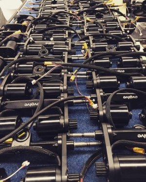 lots of evolve motors