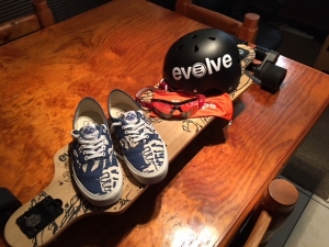 Skate shoes and goggles 2