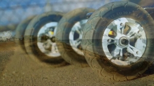 Evolve Skull GT Cruise by the beach