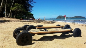 Palm Cove Chill Queensland Evolve Bamboo Electric Skateboard OSMO
